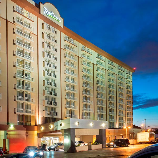 jfk airport hotel with long term parking