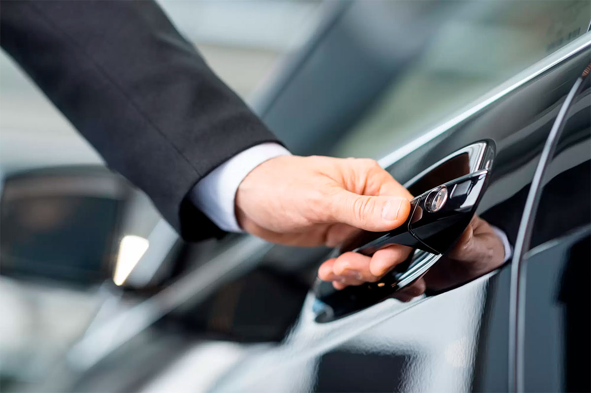 Dial 7 Car & Limousine Service